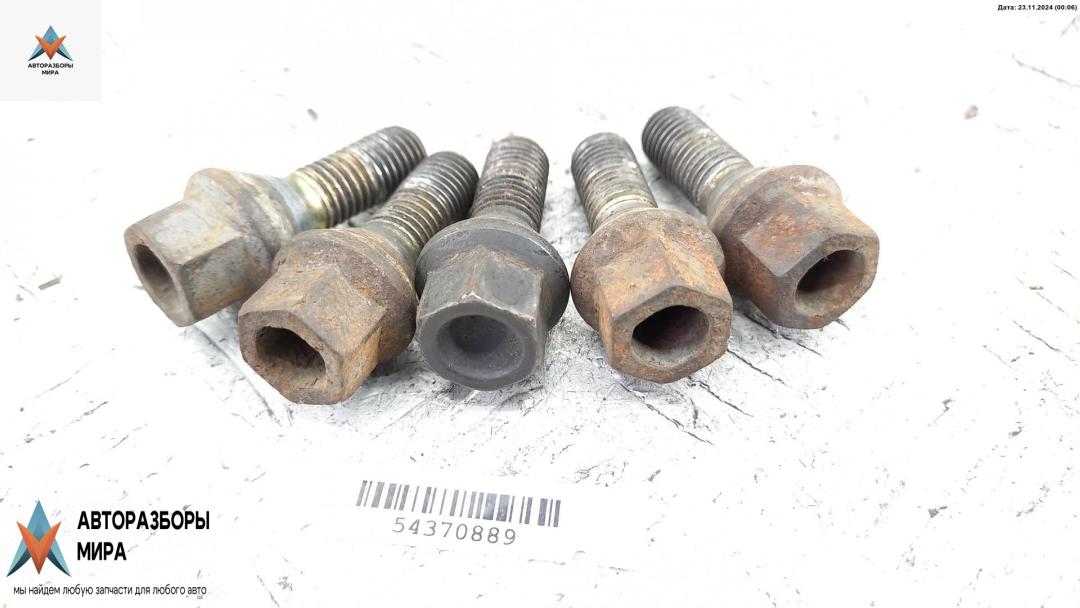 болт колесный BMW 5 серия E39 1997, 2.0 л., бензин, МКПП, синий, седан, 6781150 - фото №1