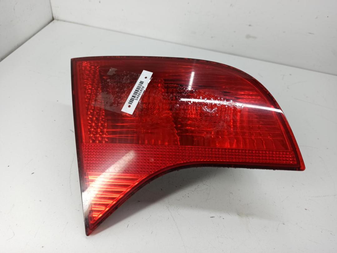 фонарь крышки багажника левый Audi A4 B7 2005, 2.0 л., TFSI, бензин, АКПП, серый, универсал, 8E9945093 - фото №1