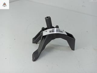 кронштейн (крепление) Audi A4 B7 2005, 2.0 л., TFSI, бензин, АКПП, серый, универсал, 484532