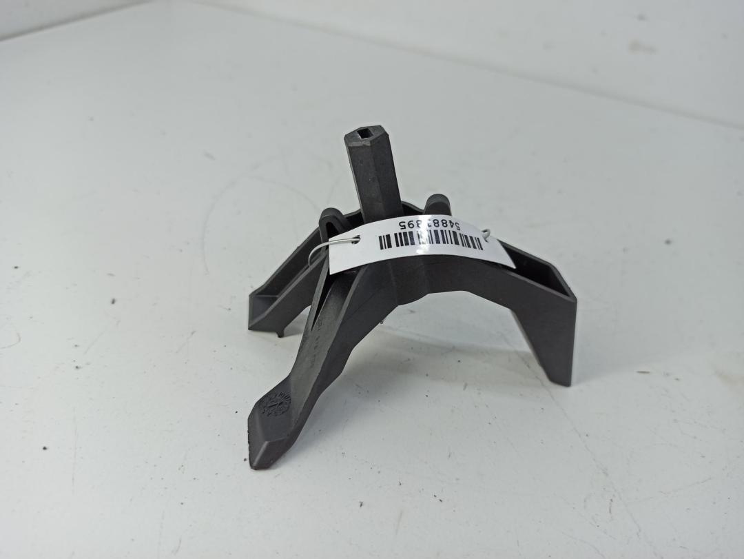 кронштейн (крепление) Audi A4 B7 2005, 2.0 л., TFSI, бензин, АКПП, серый, универсал, 484532