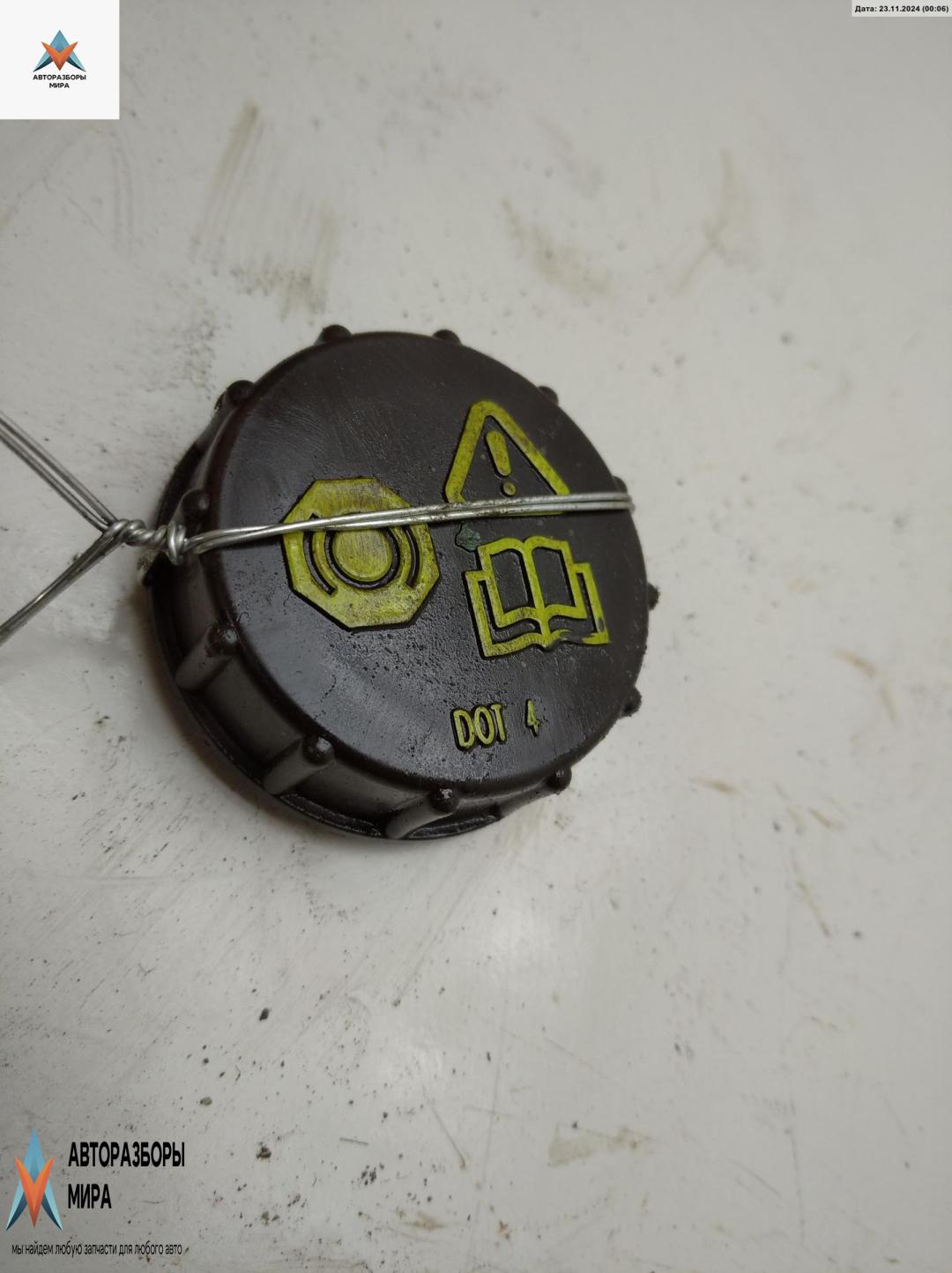 Крышка бачка тормозной жидкости Ford Transit 7 поколение 2007, 2.2 л., дизель, МКПП, серый, микроавтобус, 02040511174 - фото №1