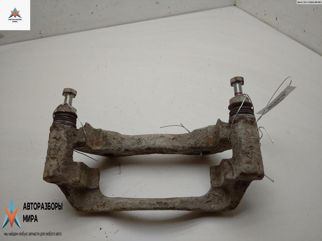 скоба суппорта Fiat Ducato 2 поколение 1993, 2.5 л., дизель, МКПП, синий, микроавтобус - фото №1