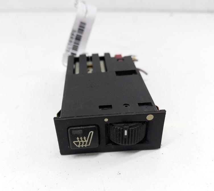 кнопка обогрева сидений BMW 5 E39 1997, 2.5 л., бензин, АКПП, серый, универсал, 61318352259, 8352259