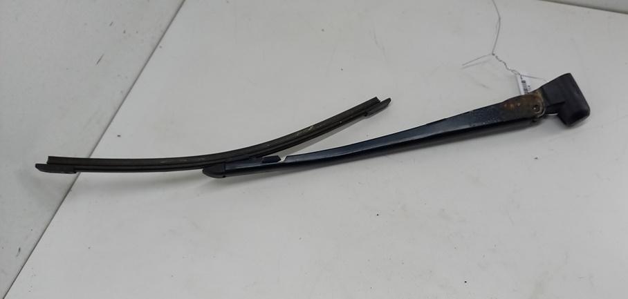 Щеткодержатель (поводок стеклоочистителя) задний BMW 1 E81/E87 2008, 2.0 л., дизель, МКПП, серый, хетчбэк 5 дв., 7199565