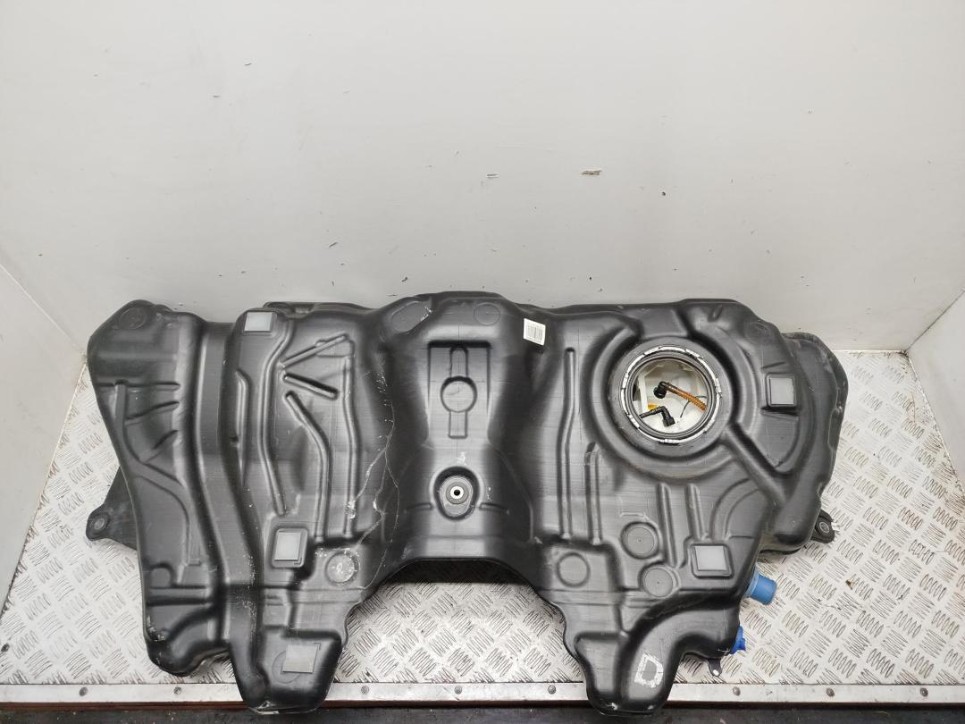 бак топливный BMW 7 F01/F02 2012, 3.0 л., гибрид, АКПП, серый, седан, 16117364176, 56646711