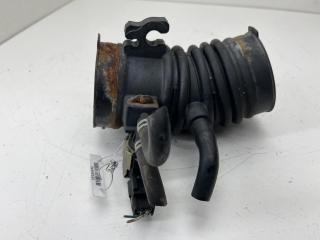гофра инжектора Mazda 6 GG/GY 2005, 2.0 л., бензин, МКПП, хетчбэк 5 дв., L813132214