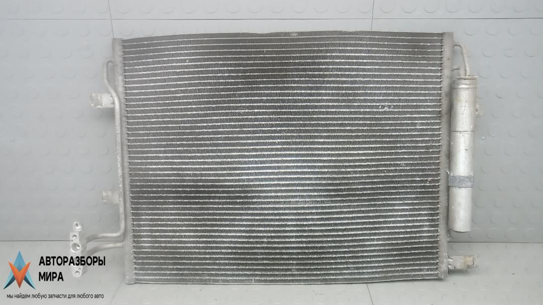 радиатор кондиционера Land Rover Range Rover 4 поколение 2012, 4.4 л., дизель, АКПП, внедорожник 5 дв., LR022744 - фото №1