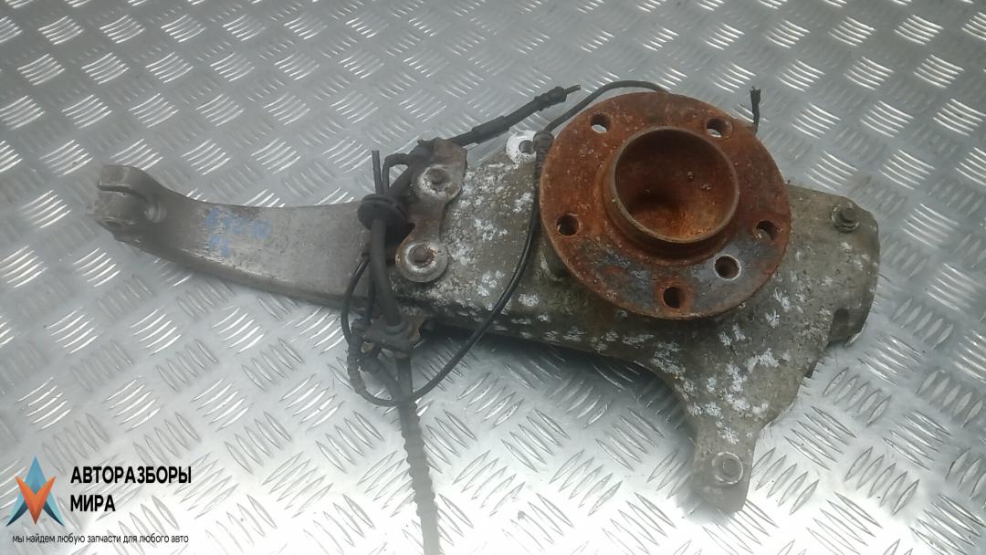 ступица передняя левая BMW 5 серия F07/F10/F11 2012, 2.0 л., 520d, дизель, МКПП, седан - фото №1