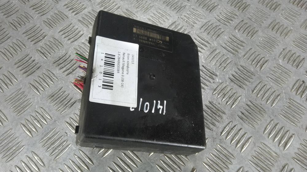 блок комфорта Renault Megane 3 поколение 2010, цвет, 284B60008R - фото №1
