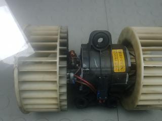 моторчик печки BMW 5 серия E60/E61 2002, 2.5 л., бензин, МКПП, универсал, 64118385558