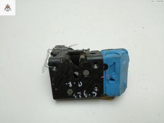 замок двери передней правой Volvo V70 2 поколение [рестайлинг] 2004, 2.4 л., дизель, МКПП, чёрный, универсал, 30663042