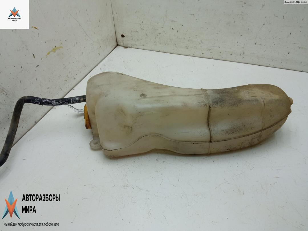 бачок расширительный Subaru Legacy 3 поколение 2001, 2.0 л., бензин, 45152AC000 - фото №1