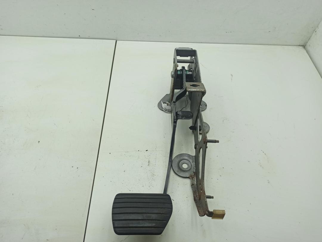 педаль тормоза Renault Kangoo II 2018, 1.2 л., бензин, АКПП, серый, фургон, 8200436886