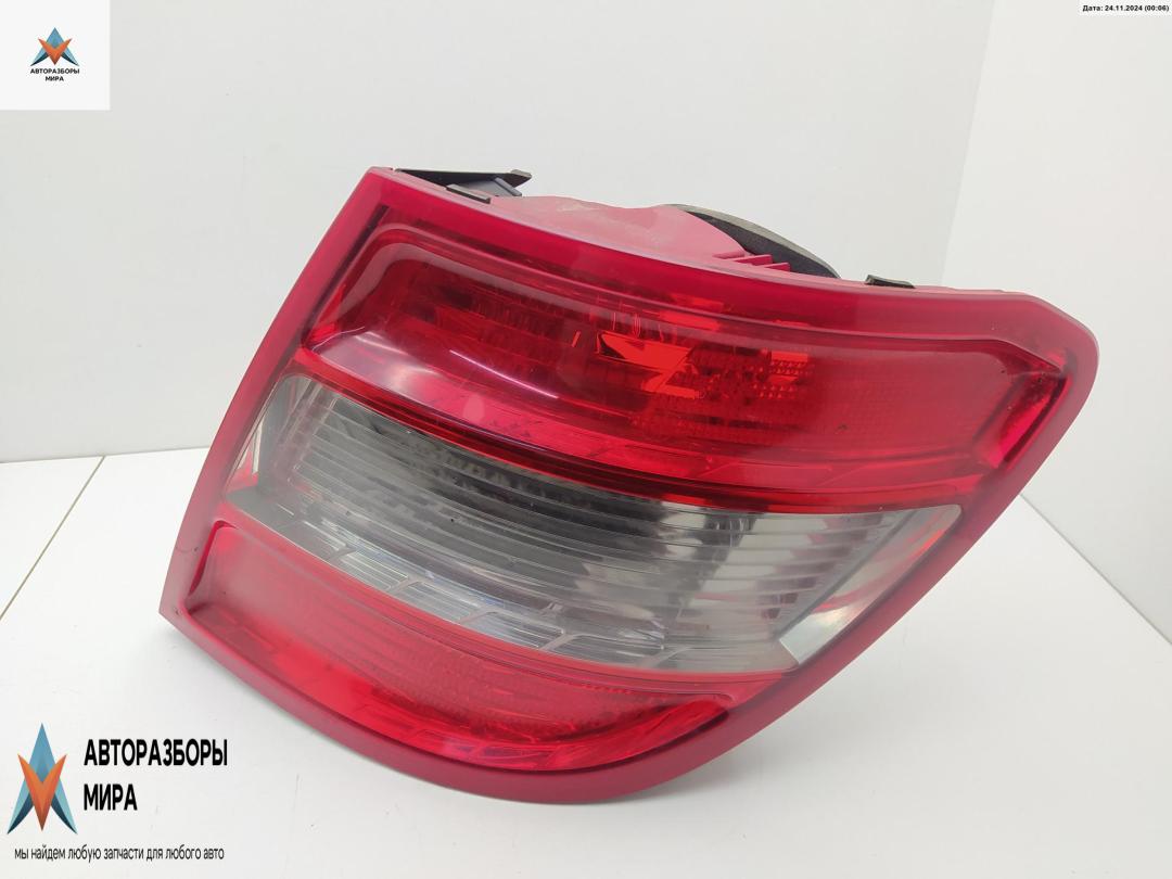 фонарь задний правый Mercedes-Benz C-Класс W204/S204 2009, 2.2 л., дизель, АКПП, серый, универсал, 2048203864 - фото №1