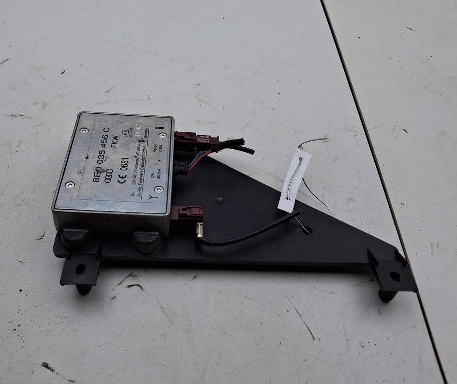 усилитель антенны Audi A6 C6 Allroad 2007, 3.0 л., дизель, АКПП, серый, универсал, 8E0035456C