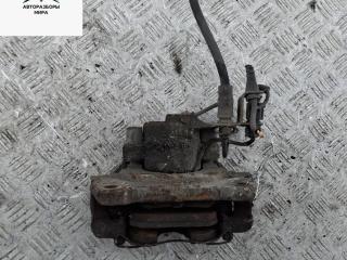 суппорт передний левый Audi A4 B6 2004, 2.0 л., бензин, МКПП, чёрный, седан