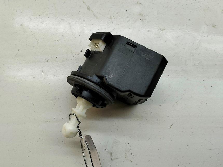 корректор фар Volkswagen Passat B6 2006, 2.0 л., дизель, МКПП, серый, универсал, 008830