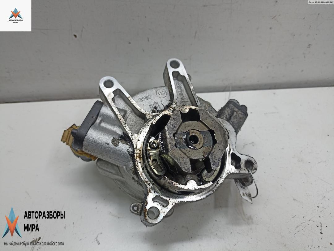 насос вакуумный Opel Zafira 2 поколение (B) 2007, 1.9 л., дизель, МКПП, серый, минивэн, 55488984 - фото №1