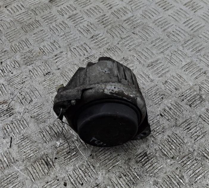 подушка крепления двигателя BMW 3 E90/E91/E92/E93 2008, 2.0 л., дизель, АКПП, серый, универсал, 6867800