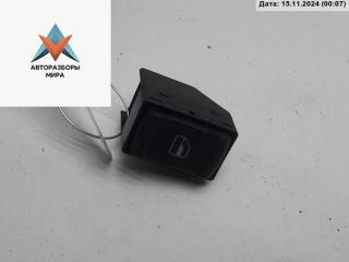 кнопка стеклоподъемника заднего левого Volkswagen Passat B5 [рестайлинг] 2001, 1.9 л., дизель, МКПП, синий, универсал, 1J0959855