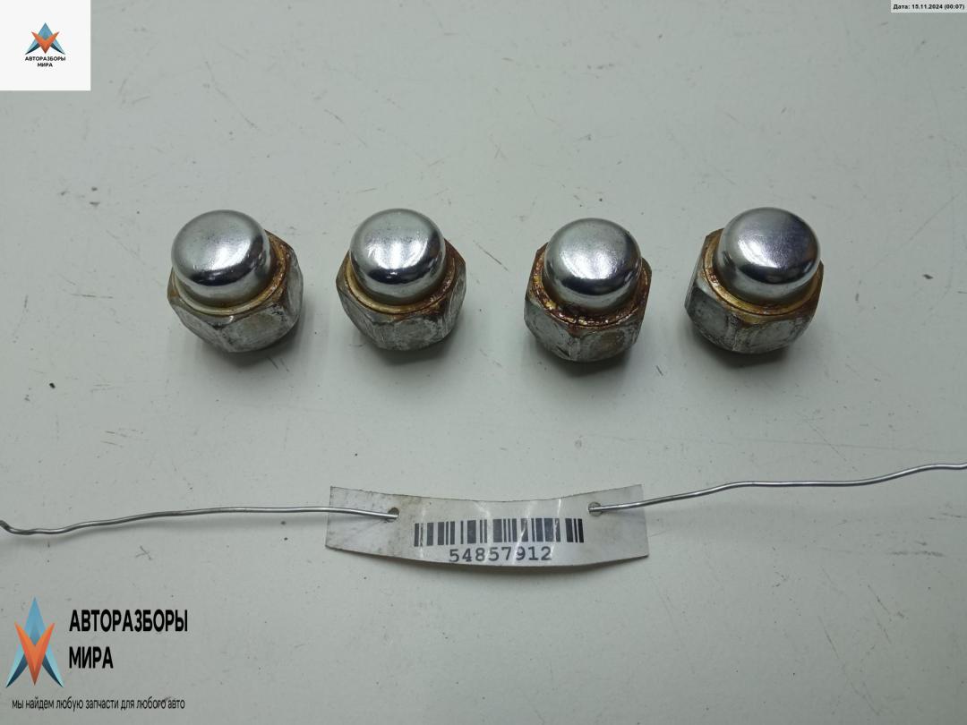 болт колесный Mazda 2 DE 2008, 1.3 л., бензин, МКПП, белый, хетчбэк 5 дв. - фото №1