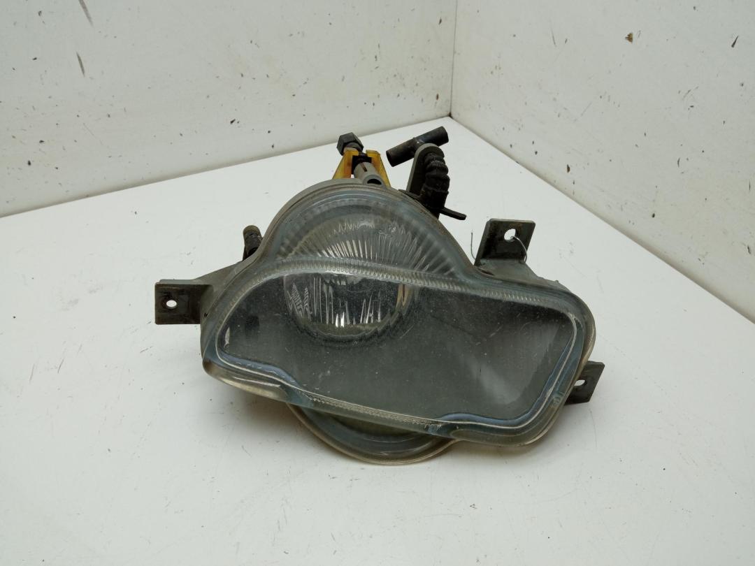 фара противотуманная левая Volvo V70 2004, 2.4 л., дизель, МКПП, чёрный, универсал, 8620228