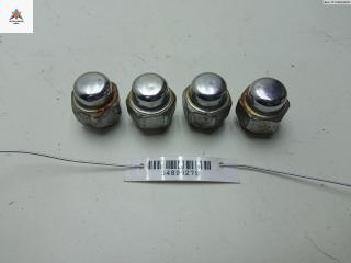 болт колесный Mazda 2 DE 2008, 1.3 л., бензин, МКПП, белый, хетчбэк 5 дв.