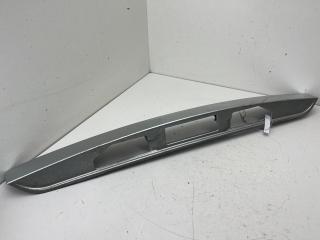 накладка подсветки номера Mazda 6 GG [рестайлинг] 2006, 2.0 л., дизель, МКПП, серый, универсал, G21C50811