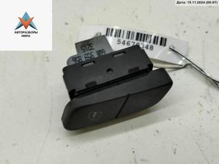 кнопка стеклоподъемника переднего правого Volkswagen Polo 4 поколение [рестайлинг] 2005, 1.2 л., бензин, МКПП, чёрный, хетчбэк 3 дв., 6Q0959856