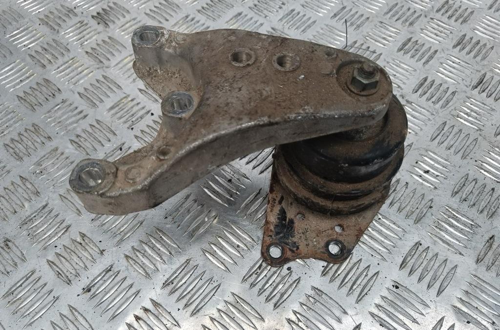 подушка крепления двигателя Volkswagen Polo 2004, 1.4 л., дизель, МКПП, чёрный, хетчбэк 5 дв., 6Q0199262AN