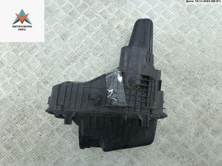 корпус воздушного фильтра Lancia Phedra 1 поколение 2004, 3.0 л., бензин, АКПП, серый, минивэн, 9629040380