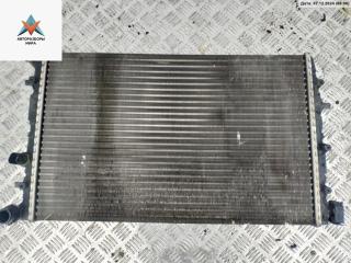 радиатор охлаждения Volkswagen Polo 4 поколение [рестайлинг] 2005, 1.2 л., бензин, МКПП, чёрный, хетчбэк 3 дв., 6Q0121253Q