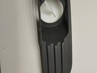 рамка фары противотуманной левой Ford Focus 2 поколение 2005, 1.6 л., i, бензин, МКПП, красный, универсал, 4M5119953AE