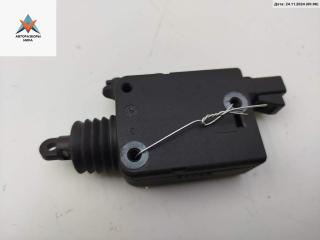 активатор замка багажника Opel Omega B [рестайлинг] 2001, 2.2 л., дизель, МКПП, синий, универсал, 90460062