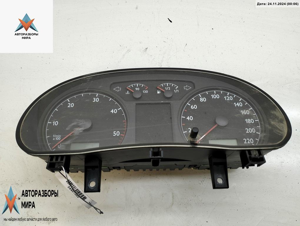 приборная панель Volkswagen Polo 4 поколение 2004, 1.4 л., дизель, МКПП, чёрный, хетчбэк 5 дв., 6Q0920800M - фото №1