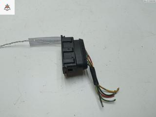 разъем (фишка) проводки Toyota Yaris XP9 2005, 1.4 л., дизель, МКПП, синий, хетчбэк 5 дв.