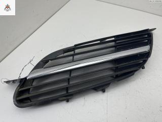 решетка радиатора Nissan Almera Tino V10 [рестайлинг] 2004, серый, минивэн, 62330BU000