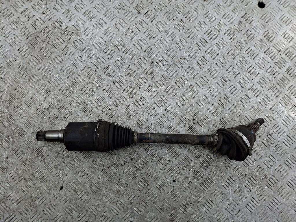 полуось передняя левая (приводной вал, ШРУС) Mercedes-Benz B W245 2006, 2.0 л., бензин, АКПП, серый, минивэн