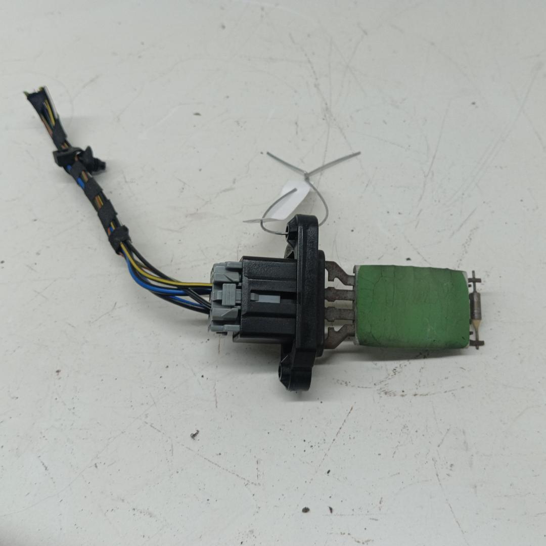 сопротивление печки Ford Fiesta 2003, 1.3 л., бензин, МКПП, серый, хетчбэк 3 дв., 2S6H18B647AC