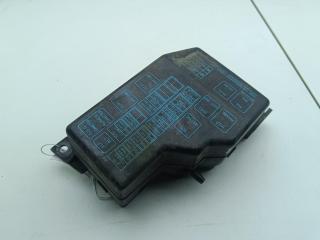 блок предохранителей Mitsubishi Space Wagon 1995, 2.0 л., бензин, МКПП, красный, минивэн