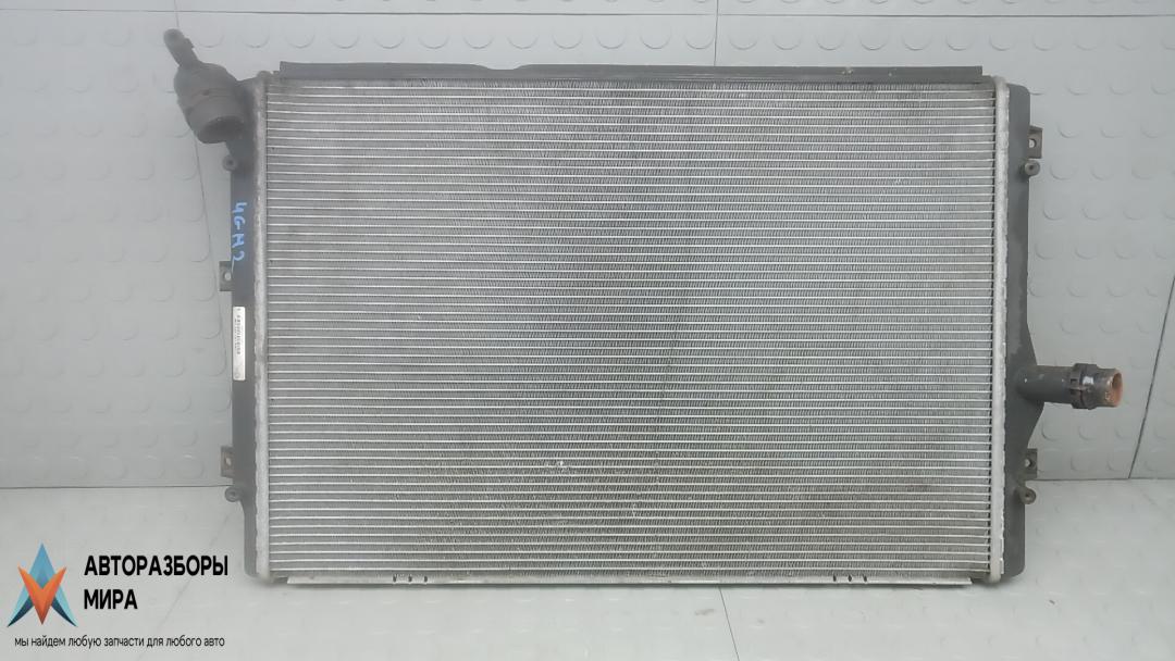 радиатор охлаждения Volkswagen Golf 6 поколение 2011, 2.0 л., TDi CR, дизель, МКПП, хетчбэк 5 дв., 1K0121251DM - фото №1