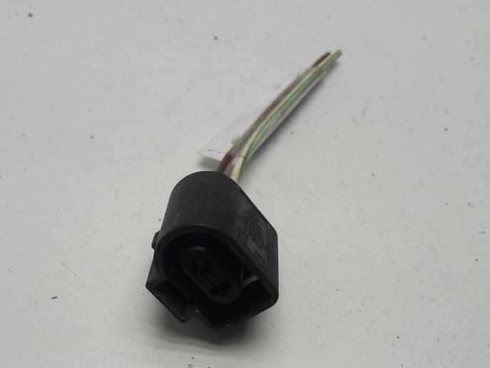 разъем (фишка) проводки SEAT Toledo 2001, 1.9 л., дизель, МКПП, серый, седан, 1J0973722