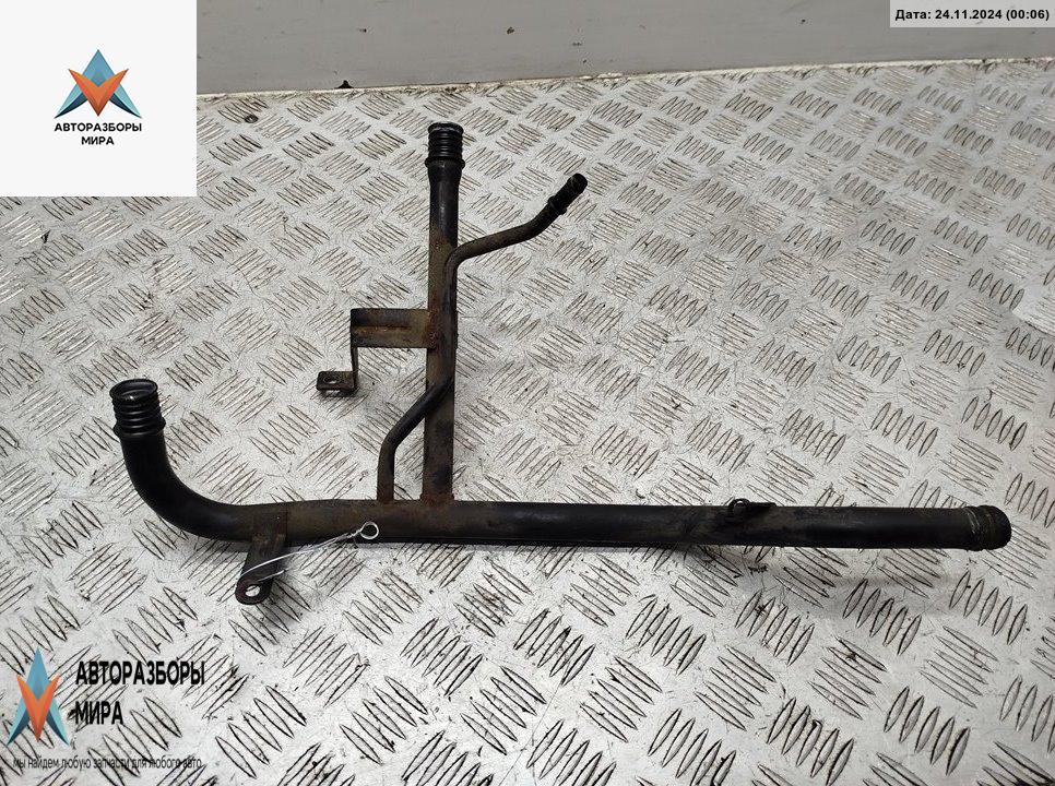 трубка охлаждающей жидкости BMW 5 серия E39 1998, 2.5 л., бензин, МКПП, 1433059 - фото №1