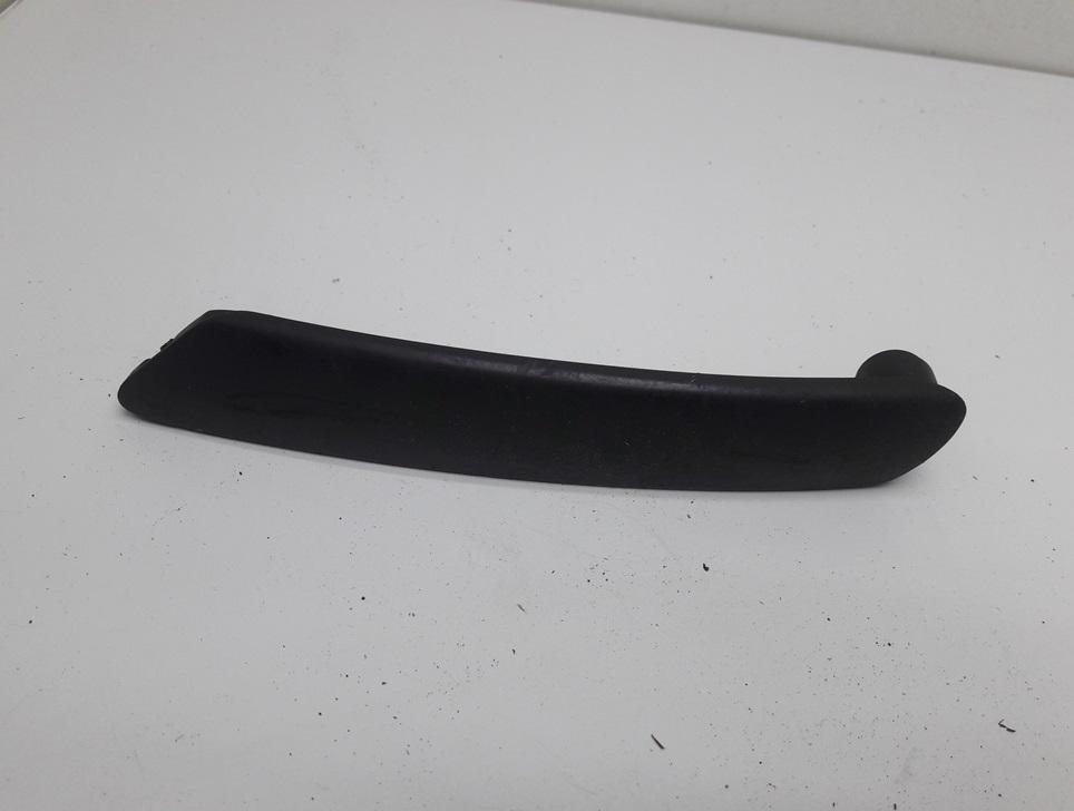 молдинг двери передней правой Volkswagen Passat B5+ (GP) 2001, 2.0 л., бензин, МКПП, синий, универсал, 3B0867172