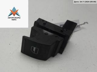 кнопка стеклоподъемника переднего правого Volkswagen Passat B6 2007, 1.9 л., дизель, МКПП, серый, универсал, 7L6959855B