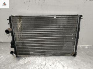 радиатор охлаждения Renault Scenic 1 поколение [рестайлинг] 2001, 1.4 л., бензин, МКПП, серый, минивэн, 8200125769