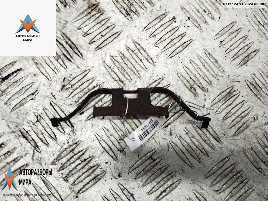 скоба суппорта BMW 7 серия E65/E66/E67 2002, 3.6 л., бензин, АКПП, зелёный, седан, 34216753675 - фото №1