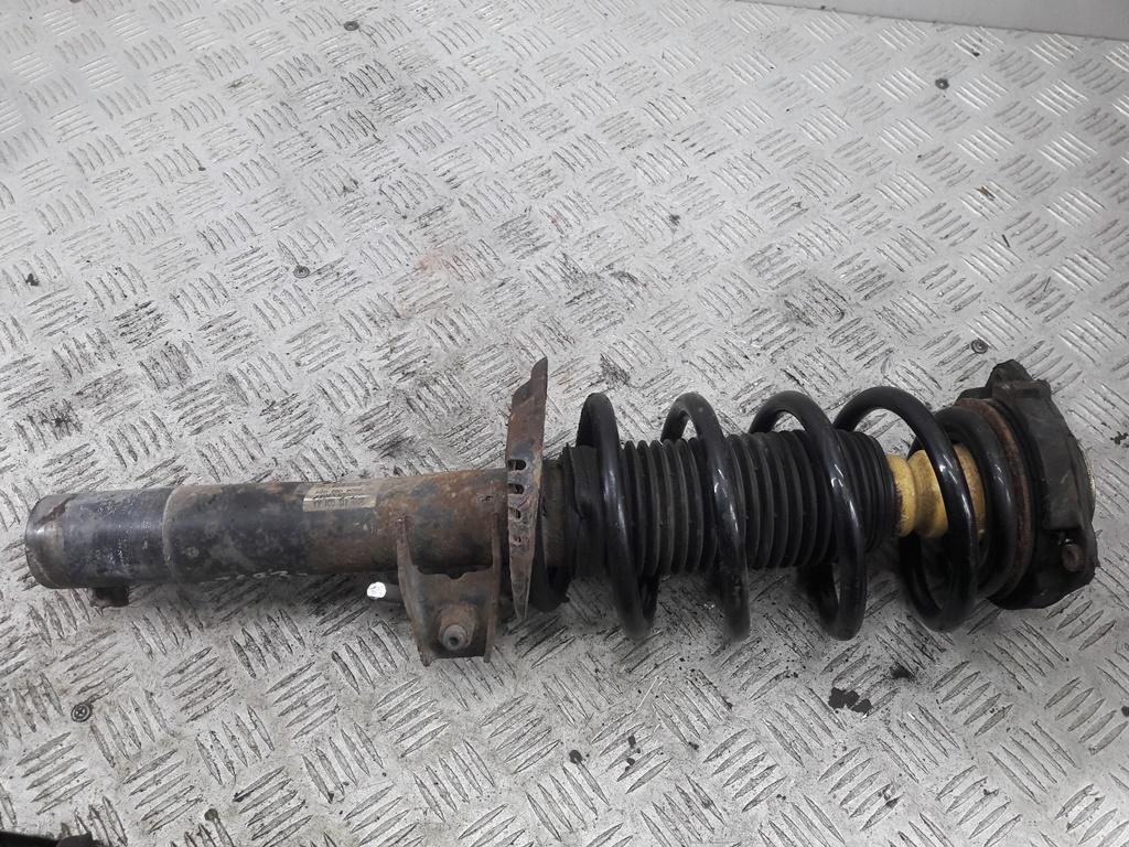 стойка передняя Volkswagen Passat B6 2006, 2.0 л., бензин, МКПП, серый, универсал