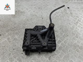 полка аккумулятора Volkswagen Polo 4 поколение [рестайлинг] 2005, 1.2 л., бензин, МКПП, серый, хетчбэк 3 дв.