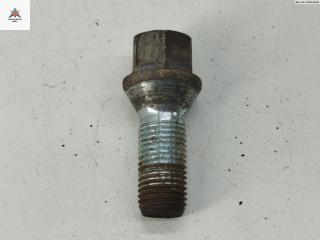 болт колесный Audi A4 B7 2005, 2.0 л., TFSI, бензин, АКПП, серый, универсал, 8D0601139